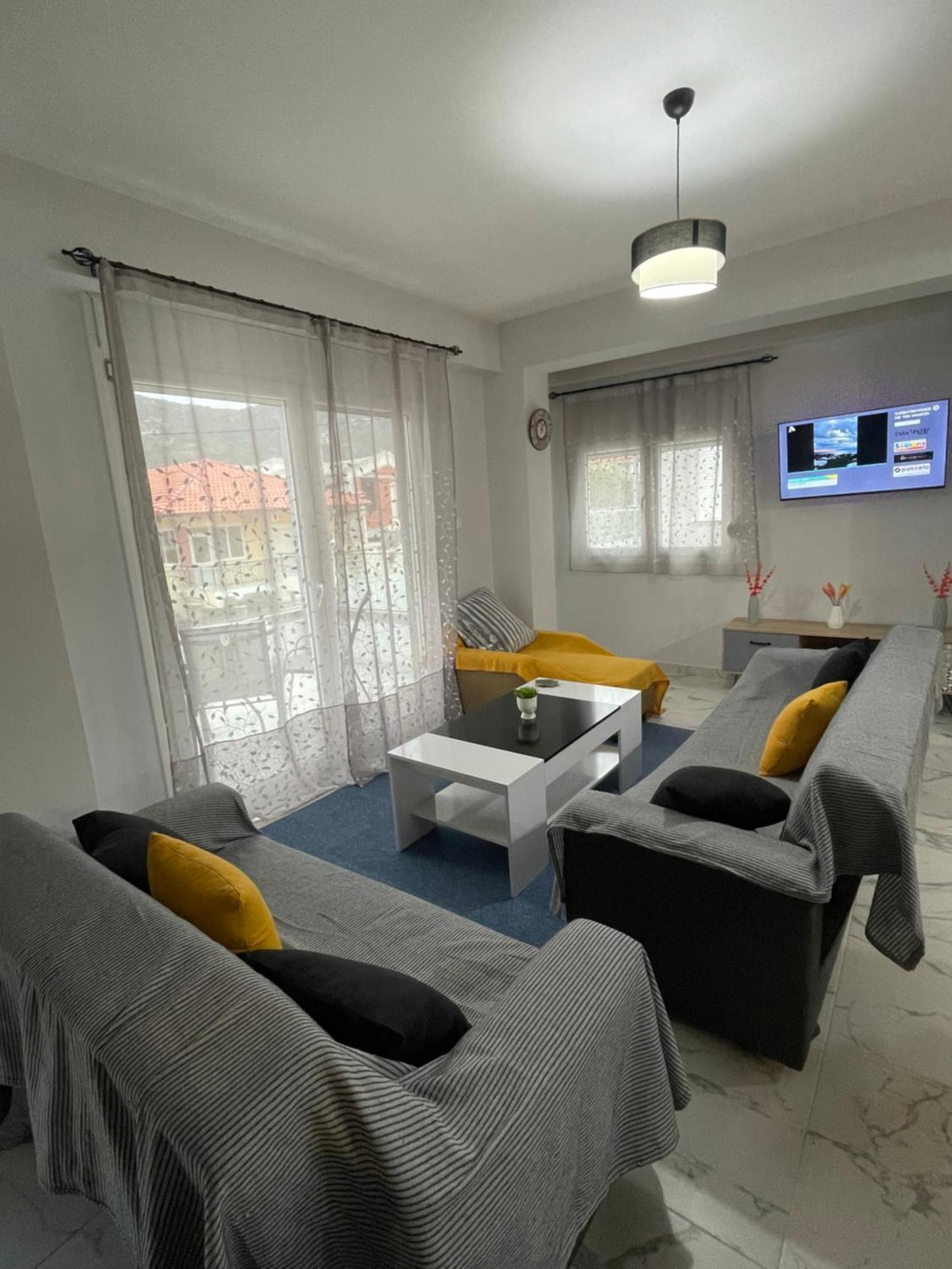 Chara'S House Apartment Kavala Exterior photo