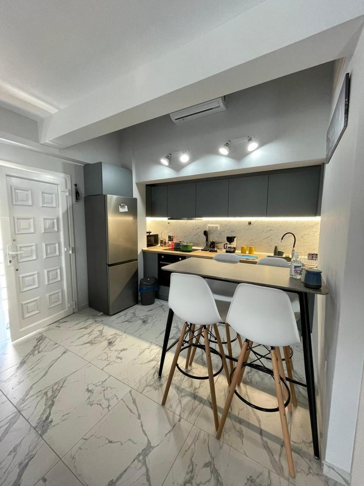 Chara'S House Apartment Kavala Exterior photo
